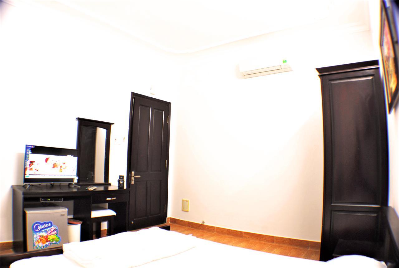 Crown Hotel Da Nang Exterior photo