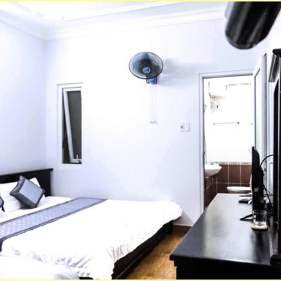 Crown Hotel Da Nang Exterior photo